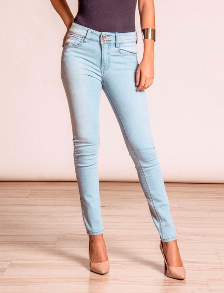 Calça Jeans Skinny com Dois Botões